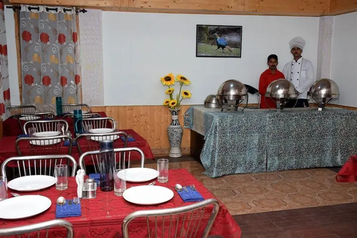 Манали: Comlux Hotels Manali