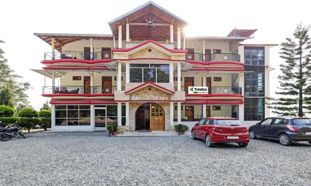Наинитал: Goroomgo Sapphire Inn Bhimtal