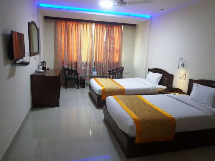 Бодх-Гая: Bodhgaya Regency Hotel