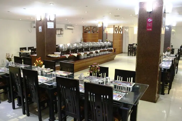 Бодх-Гая: Bodhgaya Regency Hotel