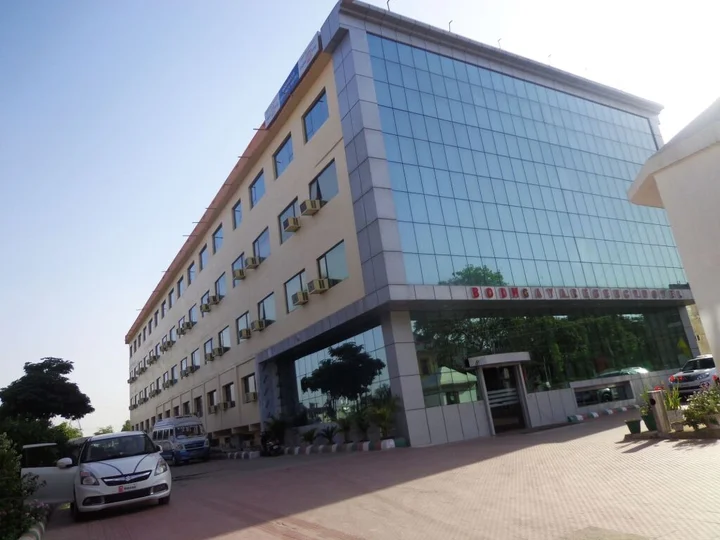 Бодх-Гая: Bodhgaya Regency Hotel