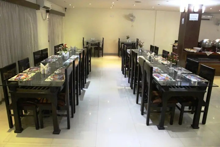 Бодх-Гая: Bodhgaya Regency Hotel