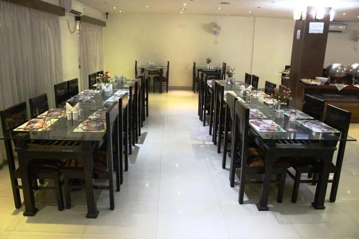 Бодх-Гая: Bodhgaya Regency Hotel