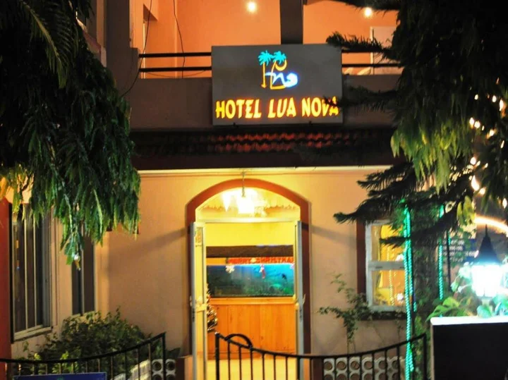 Бага: Hotel Lua Nova