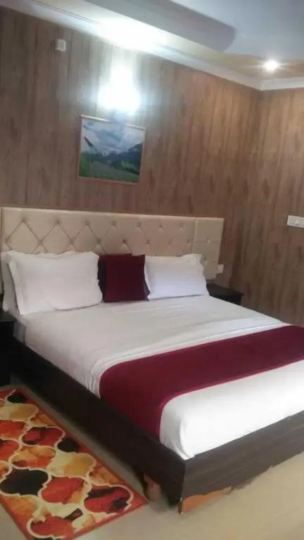 Ришикеш: Hotel Leisure Palace