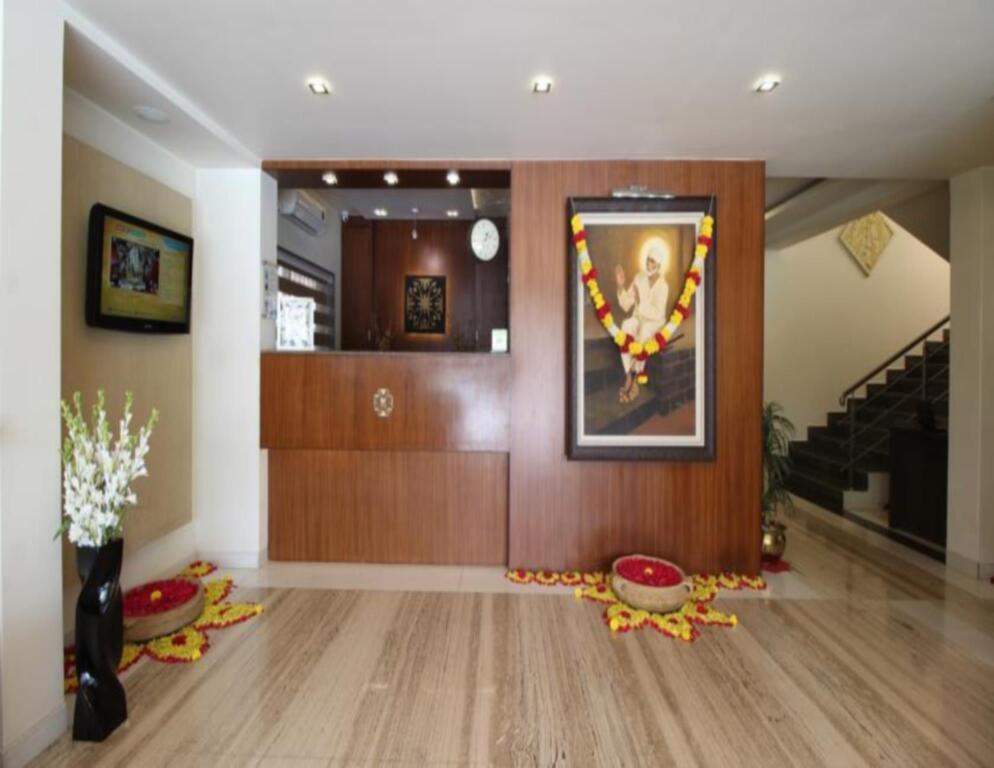 Ширди: Marigold- Newly Renovated Hotel