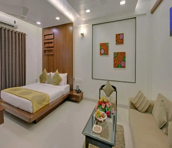 Ширди: Marigold- Newly Renovated Hotel