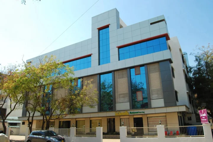 Ширди: Hotel Lee Grand