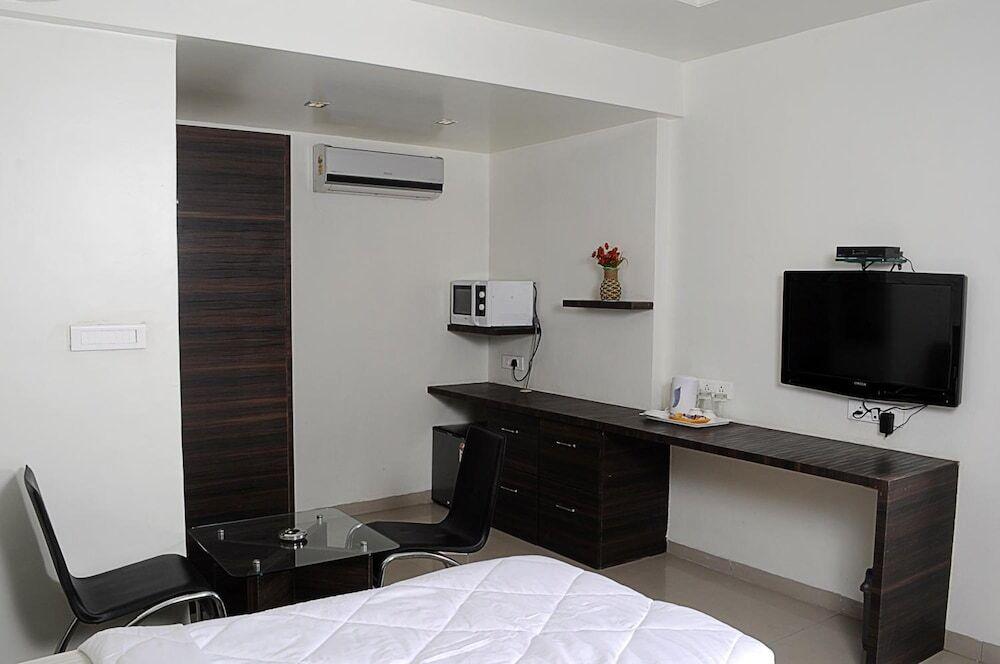 Пуна: Hotel Suresh Inn
