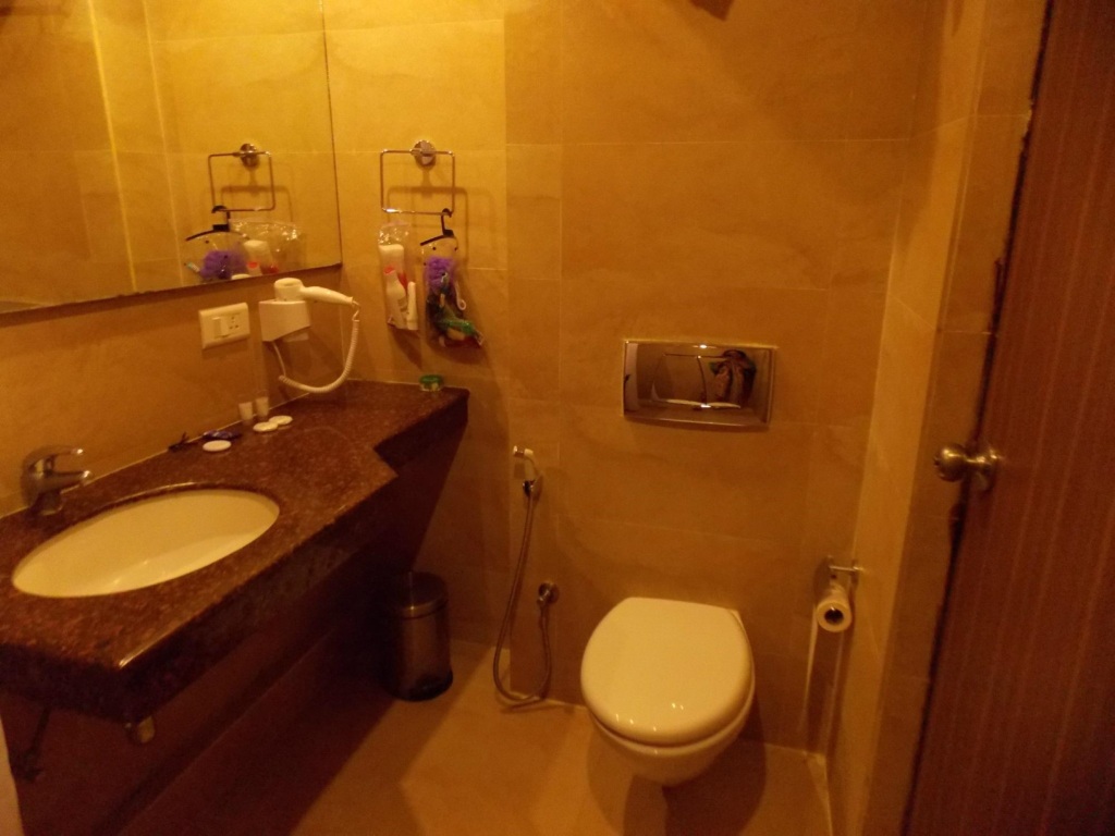 Порт-Блэр: J Hotel