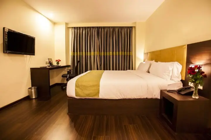 Порт-Блэр: J Hotel