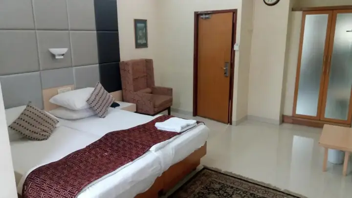 Мумбаи: Bentley Hotel Marine Drive