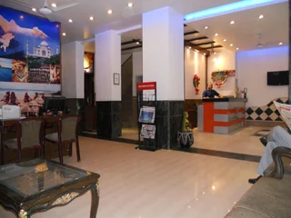 Нью-Дели: Hotel Amax Inn