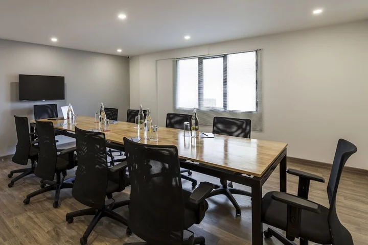 Газиабад: OYO Townhouse 012 Kaushambi Metro Ghaziabad