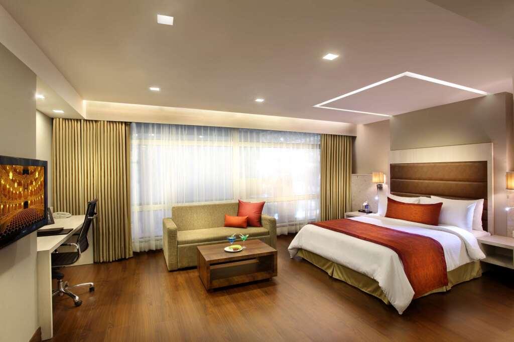 Газиабад: Mahagun Sarovar Portico Suites Ghaziabad