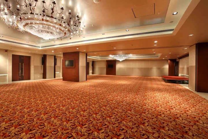 Газиабад: Mahagun Sarovar Portico Suites Ghaziabad