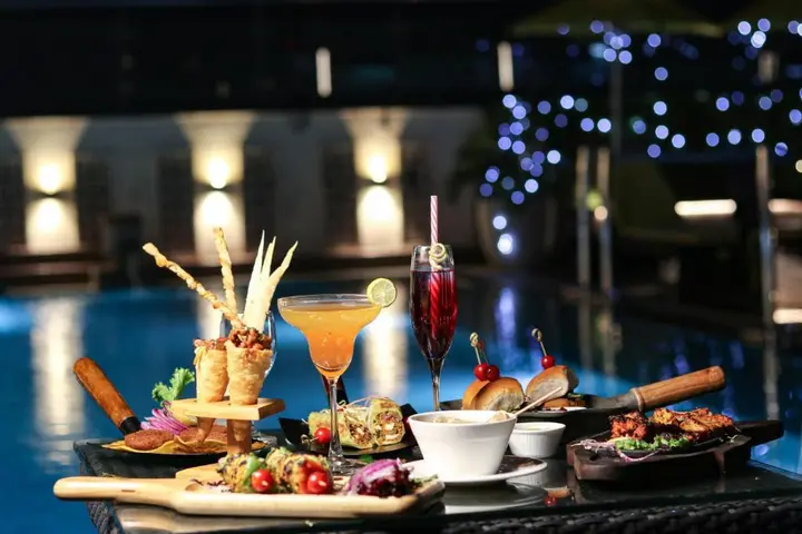 Газиабад: Mahagun Sarovar Portico Suites Ghaziabad