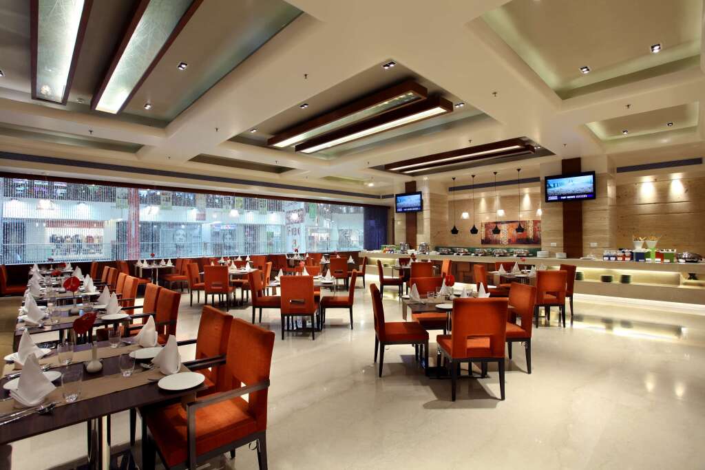 Газиабад: Mahagun Sarovar Portico Suites Ghaziabad