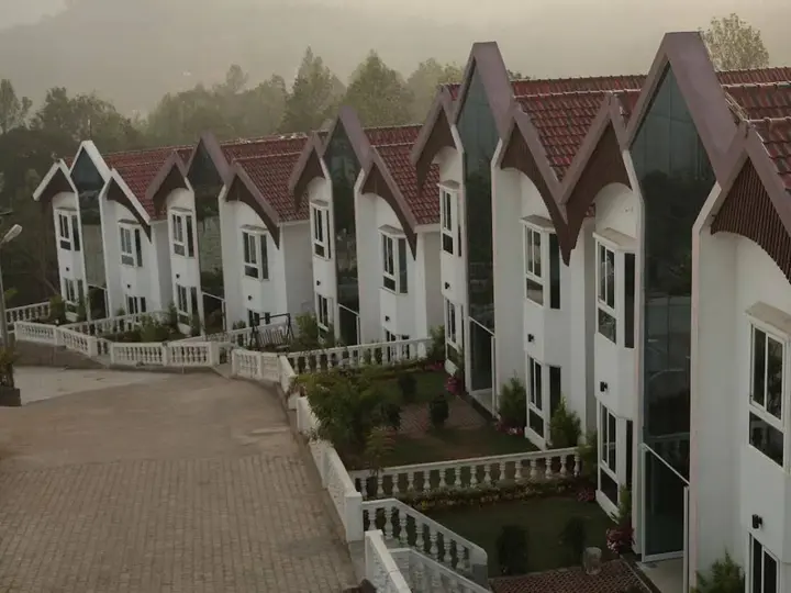 Салем: Golden Nest Resorts