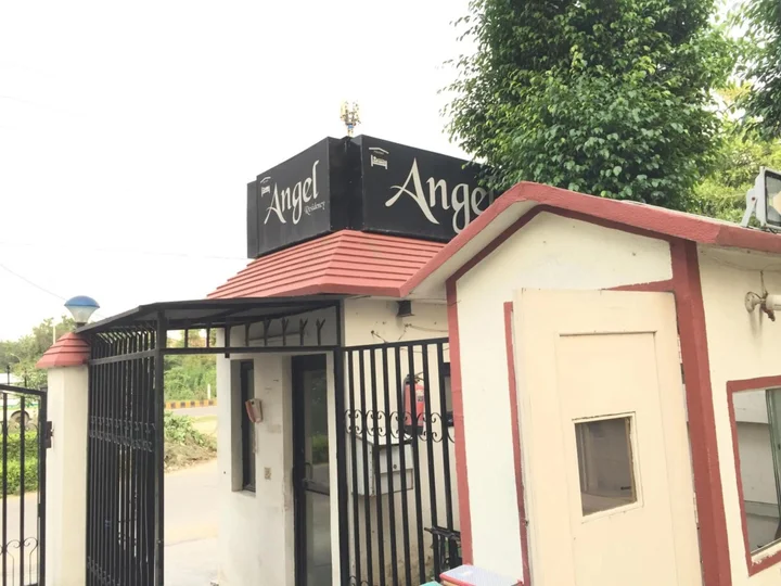 Большая Нойда: Angel Residency