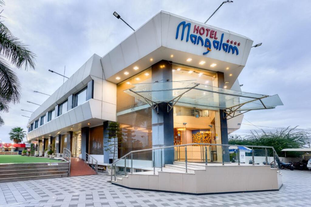 Бхудж: Hotel Mangalam