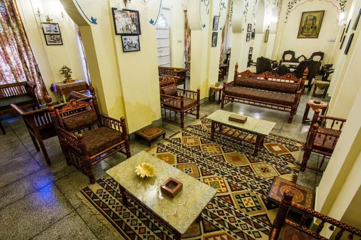 Луни: Hotel Jhalamand Garh
