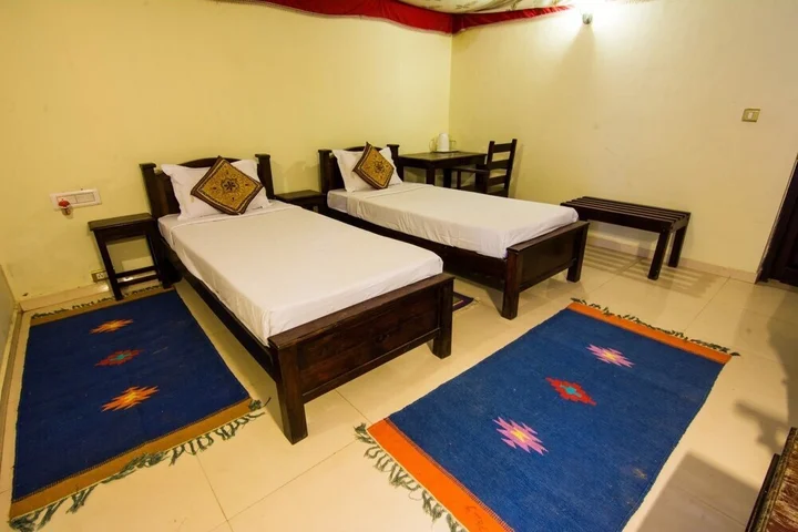 Луни: Hotel Jhalamand Garh