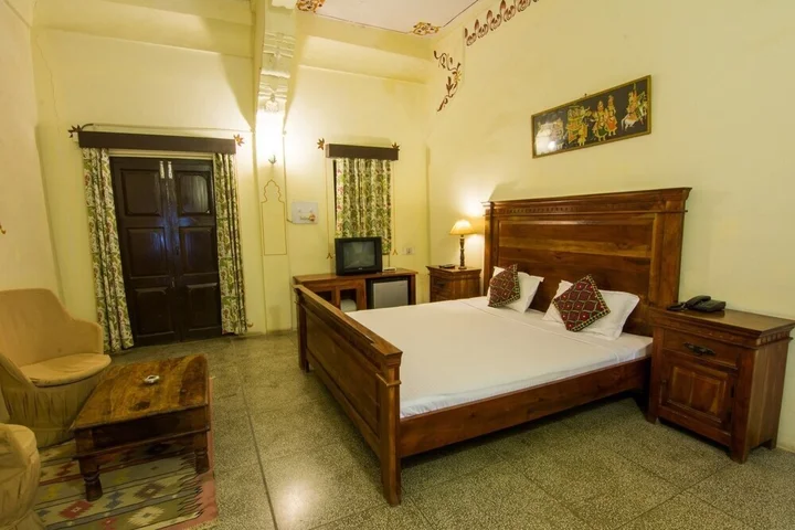 Луни: Hotel Jhalamand Garh