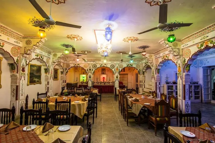 Луни: Hotel Jhalamand Garh