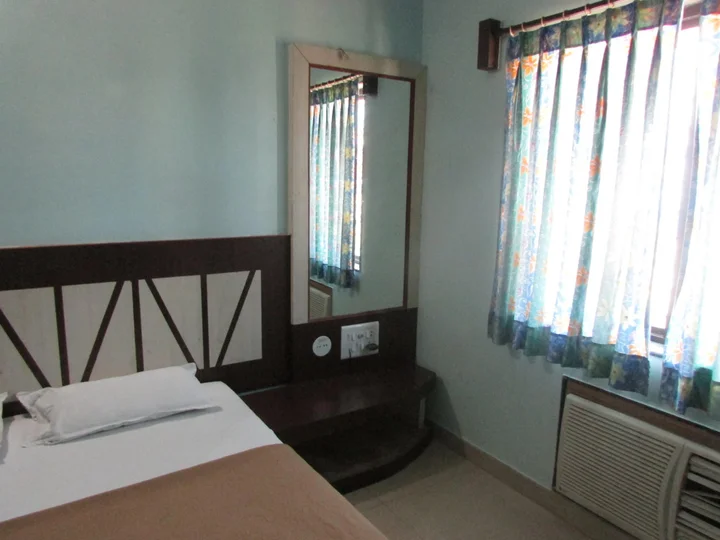 Ширди: Hotel Sai Aradhana