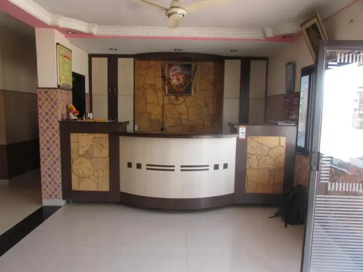Ширди: Hotel Sai Aradhana