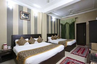 Катра: Hotel Bhargav