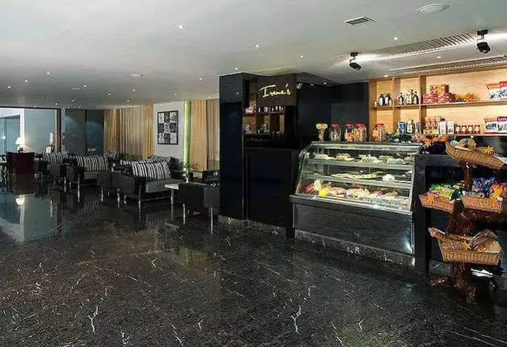 Пимпри-Чинчвад: Mind Space Hotel Pimpri