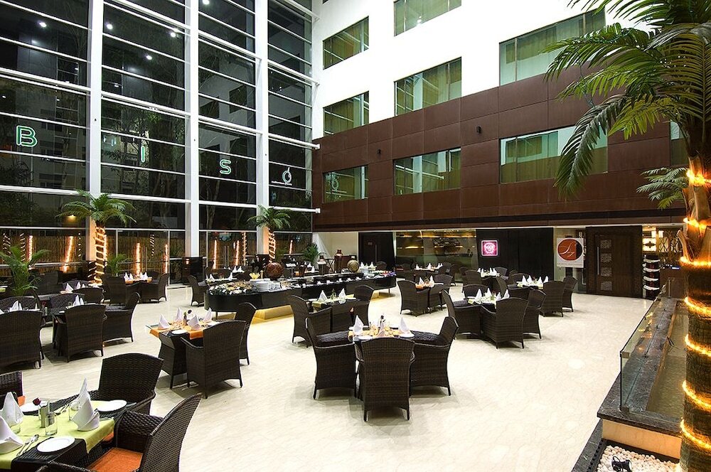 Пимпри-Чинчвад: Mind Space Hotel Pimpri