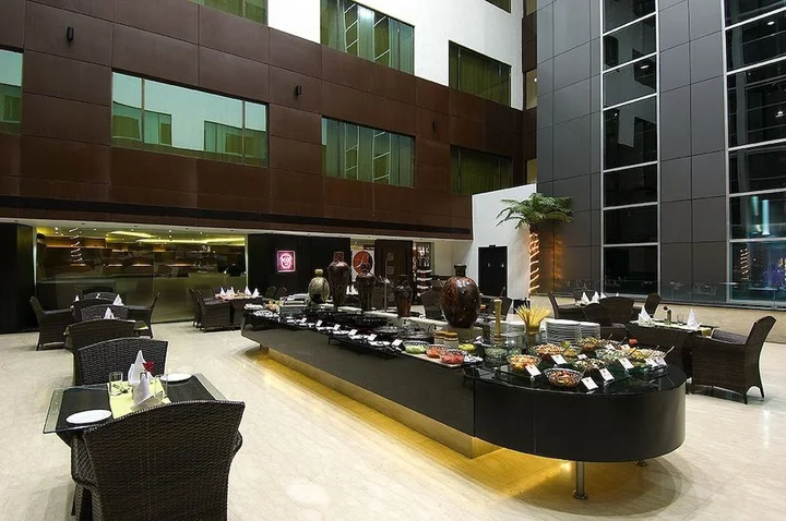 Пимпри-Чинчвад: Mind Space Hotel Pimpri