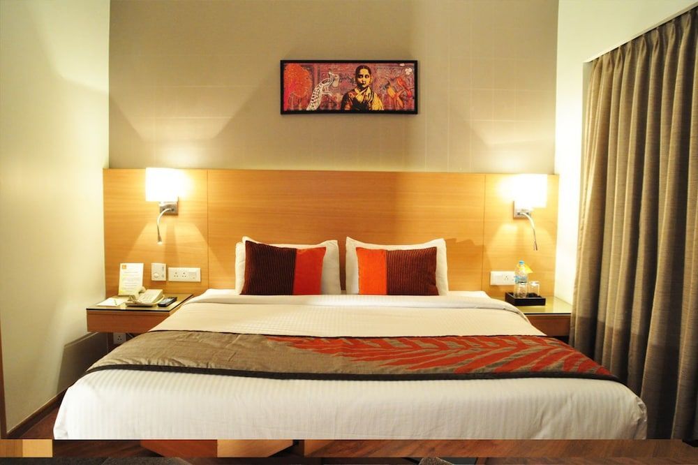 Пимпри-Чинчвад: Mind Space Hotel Pimpri