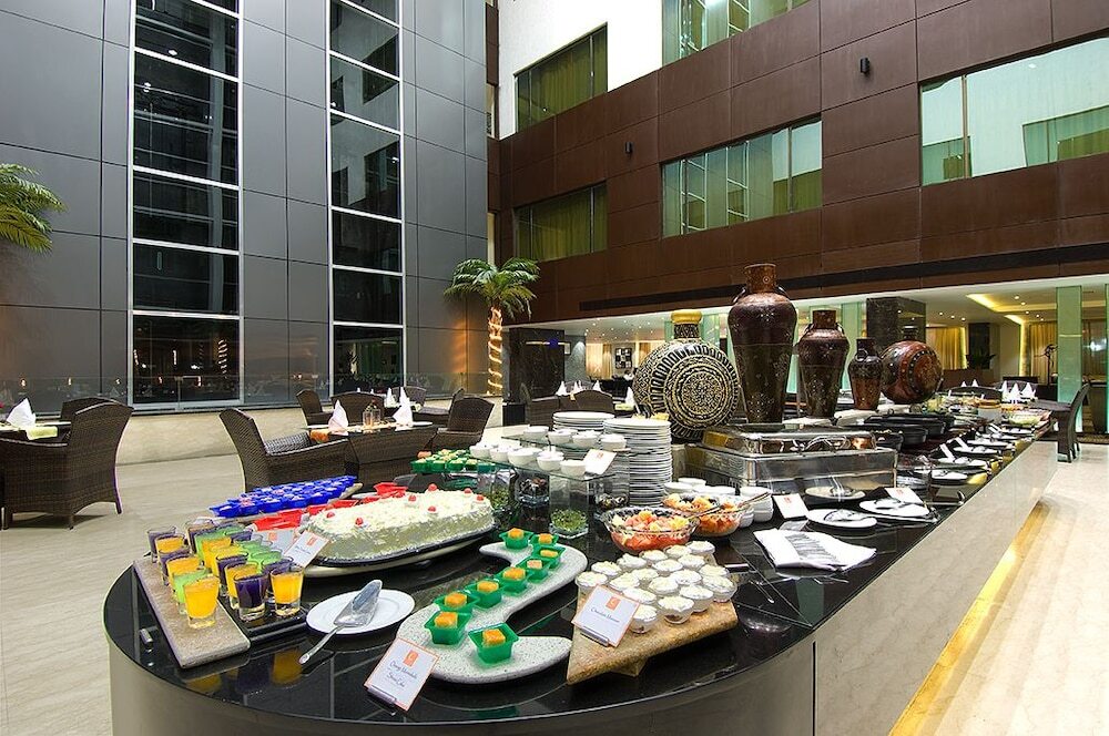 Пимпри-Чинчвад: Mind Space Hotel Pimpri