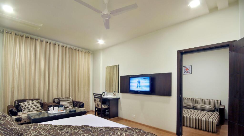 Катра: Ginger Hotel Katra