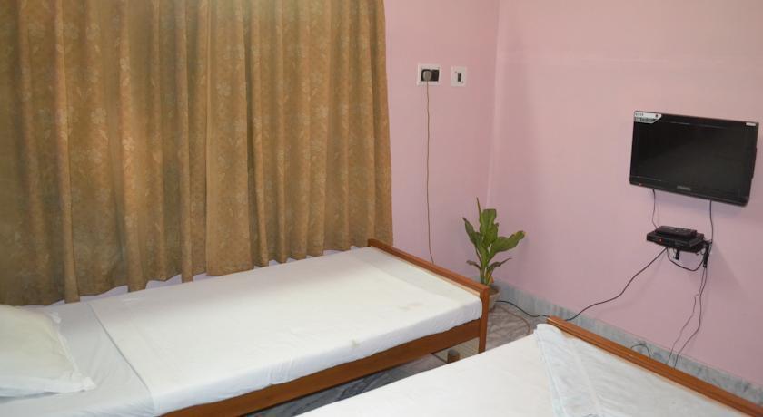 Колката: Springwood Guest House CL-266