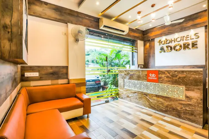 Мумбаи: FabHotel Adore Inn