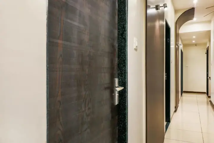 Мумбаи: FabHotel Adore Inn