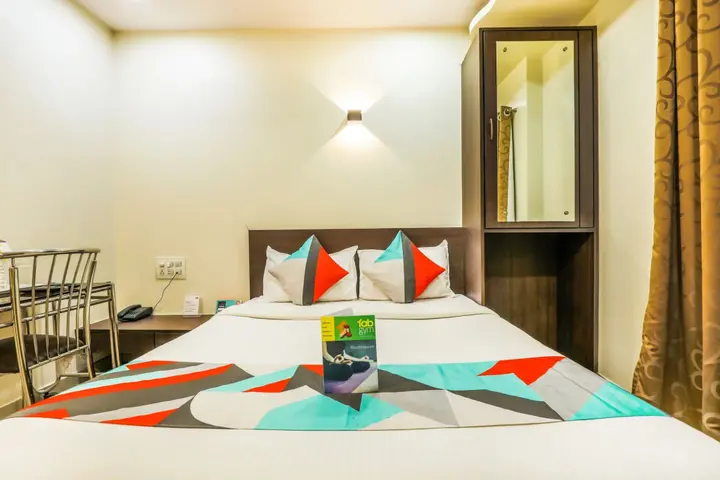 Мумбаи: FabHotel Adore Inn