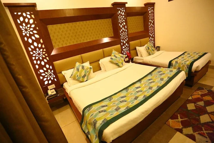 Катра: Hotel Shree Hari Niwas