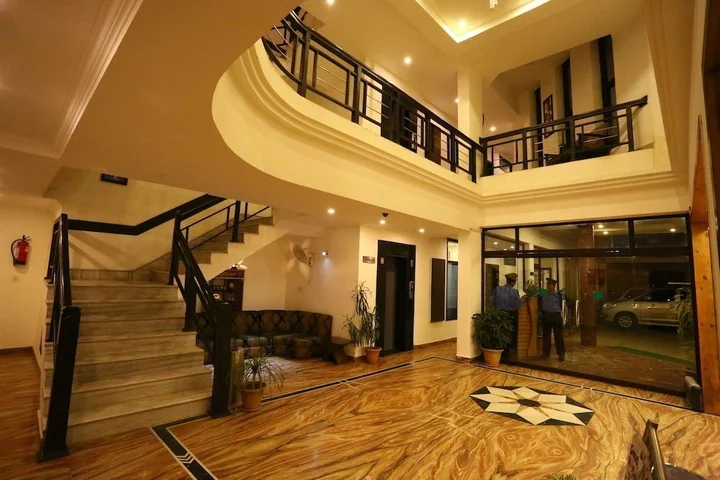 Катра: Hotel Shree Hari Niwas