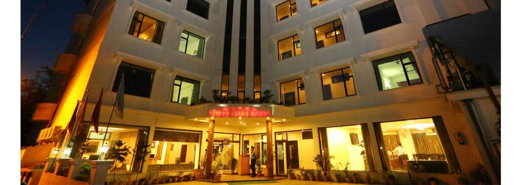 Катра: Hotel Shree Hari Niwas