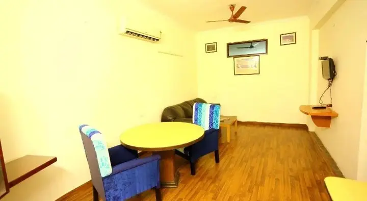 Катра: Hotel Shree Hari Niwas