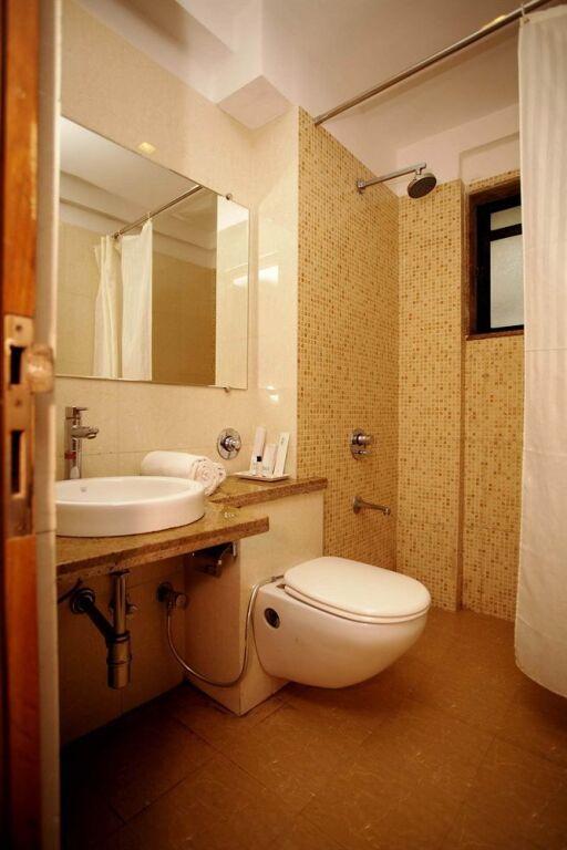 Мумбаи: The Caliph Hotel & Executive Suites