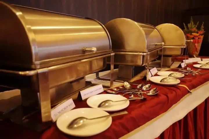 Мумбаи: The Caliph Hotel & Executive Suites