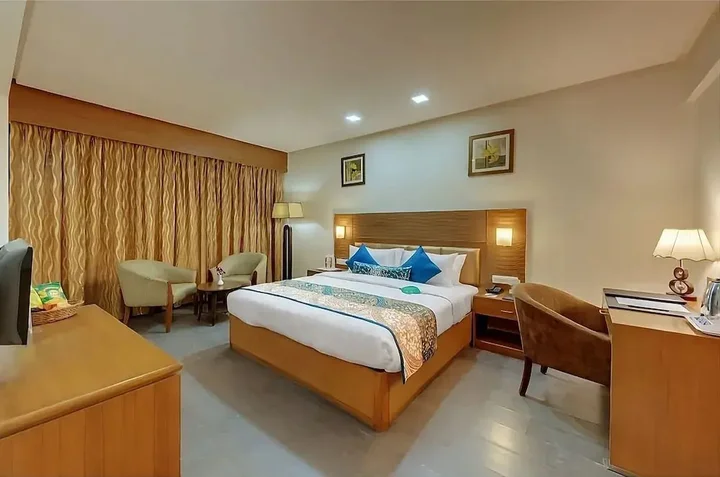 Мумбаи: The Caliph Hotel & Executive Suites