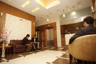 Мумбаи: The Caliph Hotel & Executive Suites